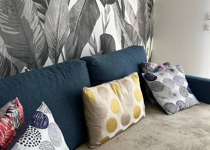 Le Cosy Rionde : 6 Prs, 2 Ch, Parking, Clim * 昂蒂布